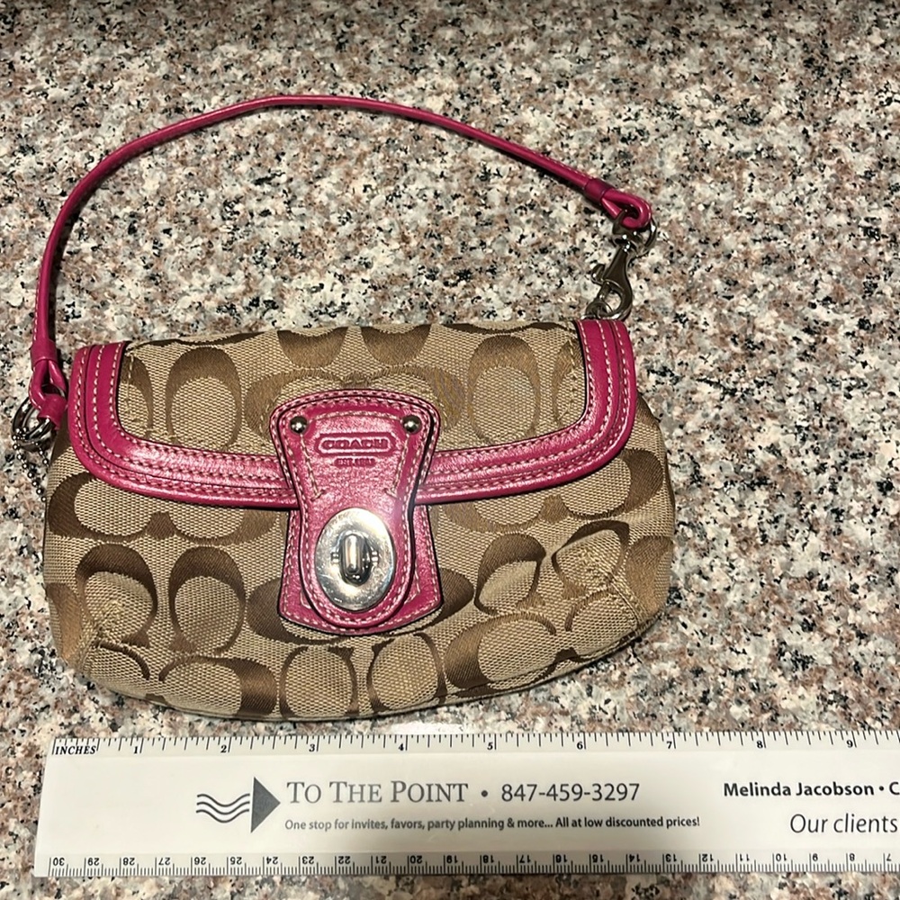 Vintage Coach Pink and tan big C logo signature wristlet